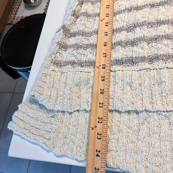 Free People Gray & Cream Striped Chunky Knit Short Sleeve Sweater Top Size Small - Picture 8 of 10